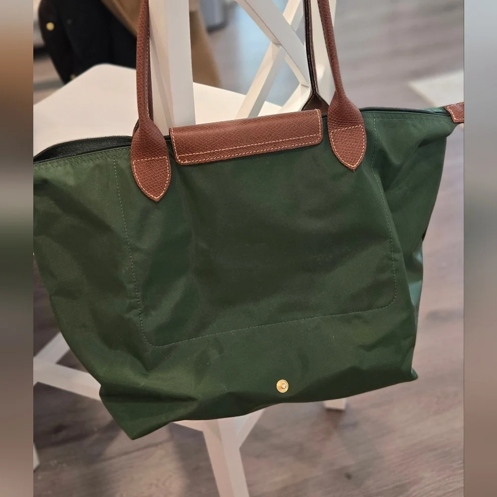 Longchamp Tote In British Green - Worn Once. Like New. - Picture 3 of 4